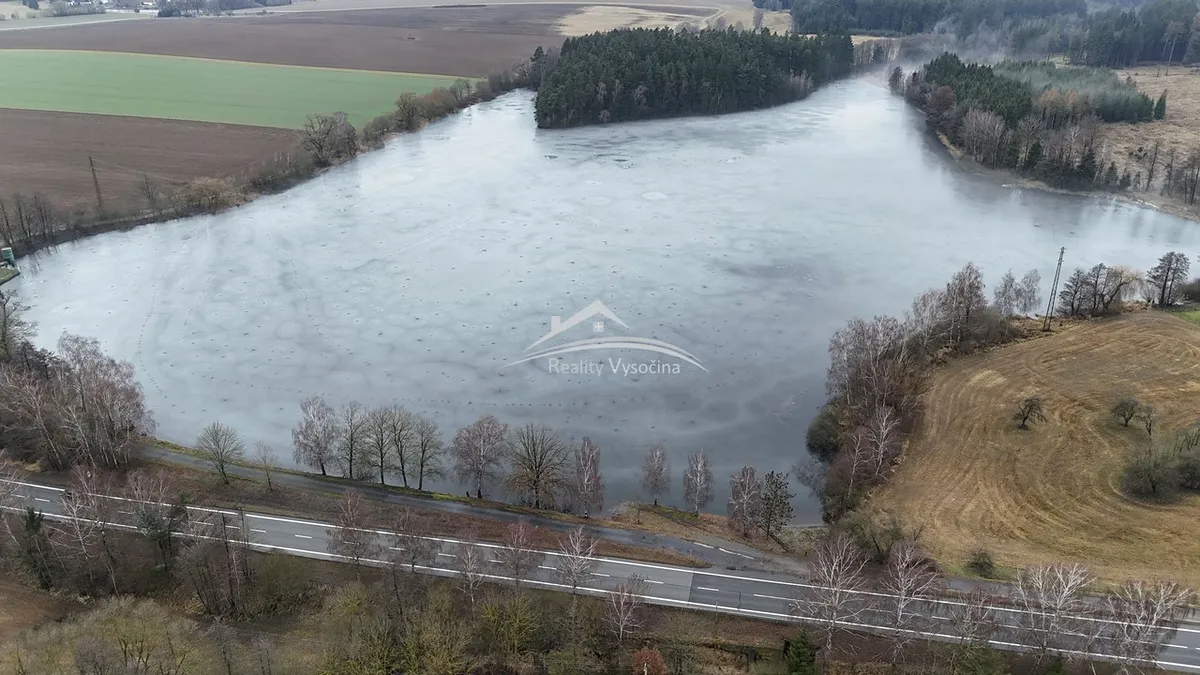 Prodej rybníku (vodní plochy) 138387 m²